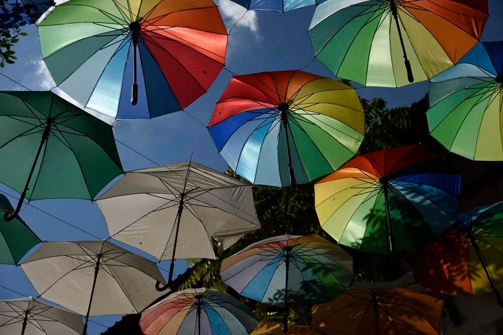 Zypern mit Kindern - Regenschirme